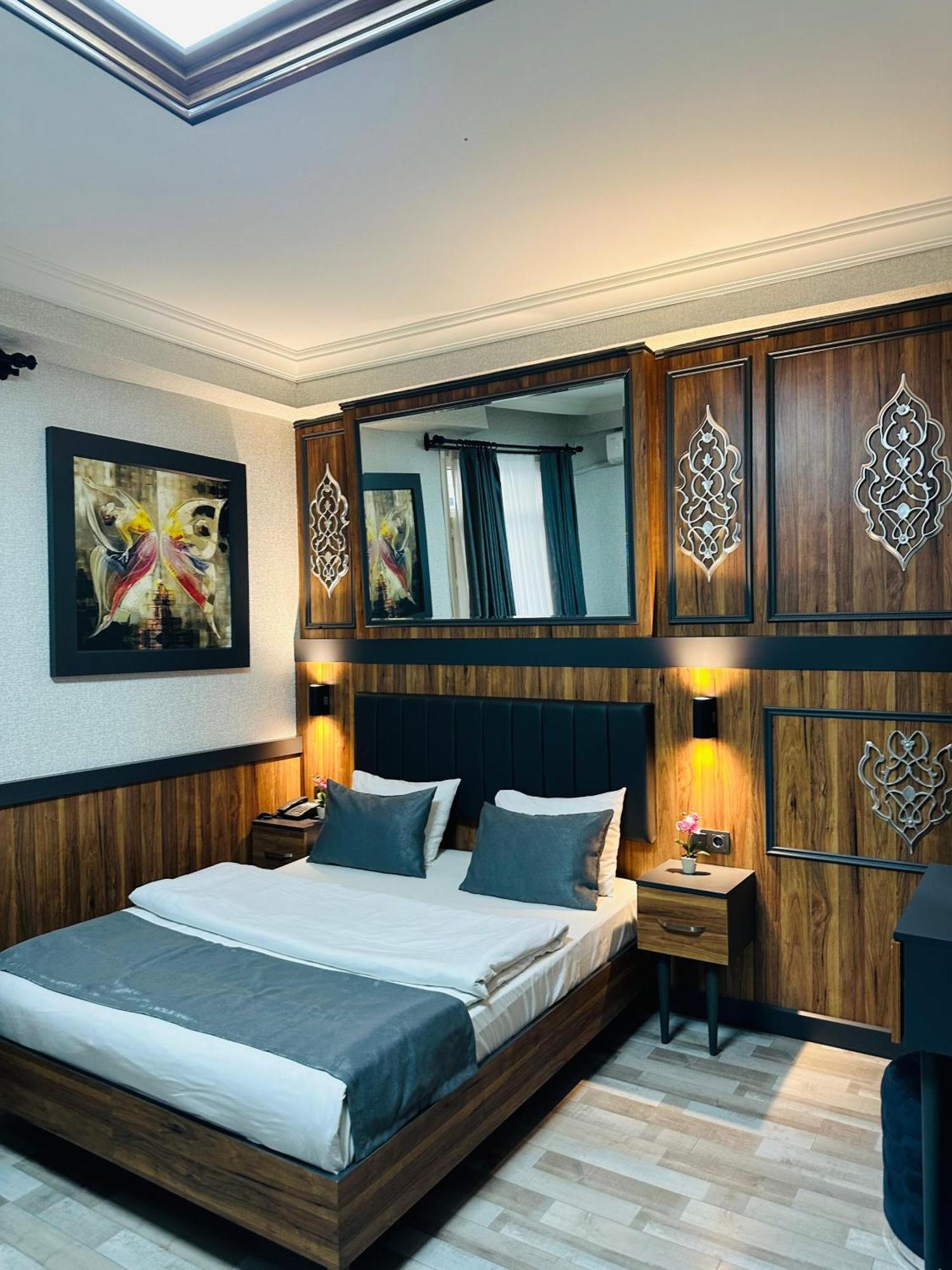 Taksim La Serena Hotels Istanbul Exterior foto