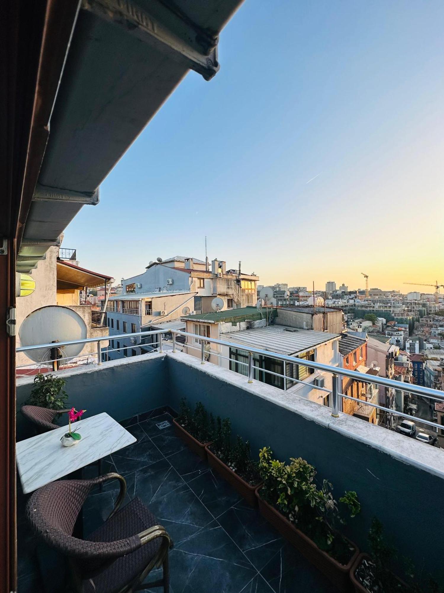 Taksim La Serena Hotels Istanbul Exterior foto